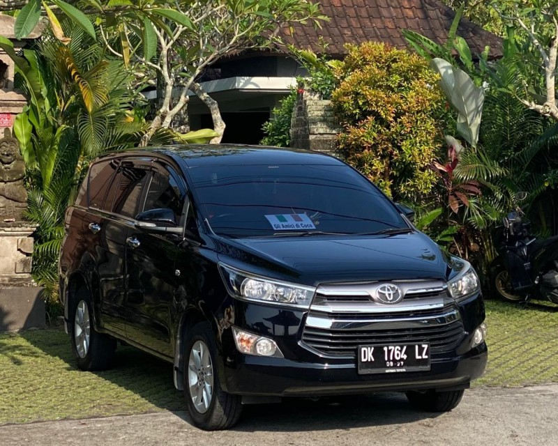 Miglior modo per girare Bali: Perché noleggiare un’auto con conducente è la scelta vincente